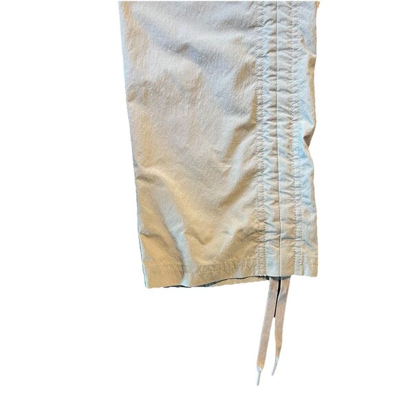 The North Face Nylon Pants Beige Khaki Drawstring Legs Hiking Women’s 8 Regular - Picture 6 of 9
